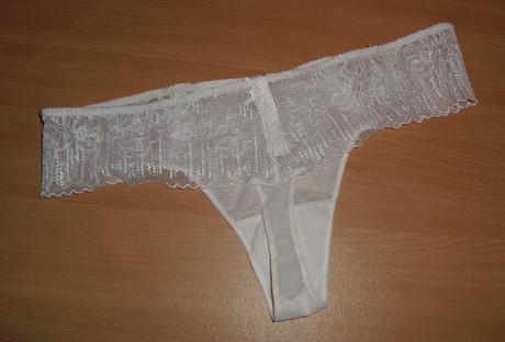Chantelle svadobne s maslickami tangaciky, m