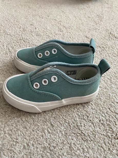 Tenisky, reserved,22