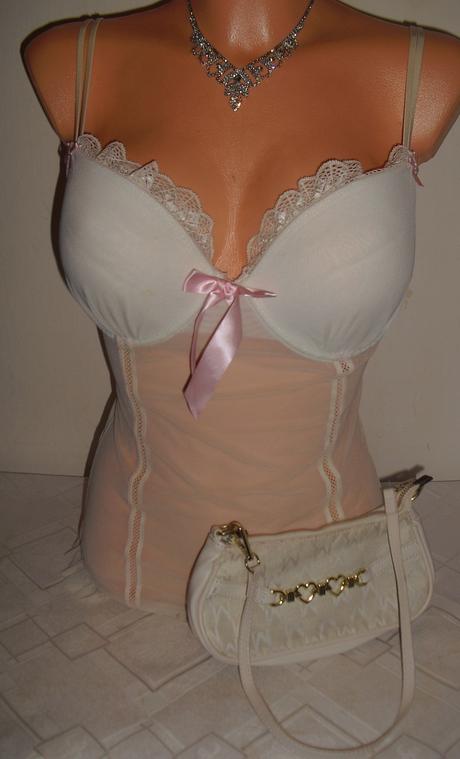 Romanticka kosielka setik, s