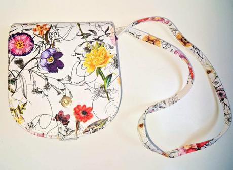 Kvietkovaná kabelka na rameno, reserved