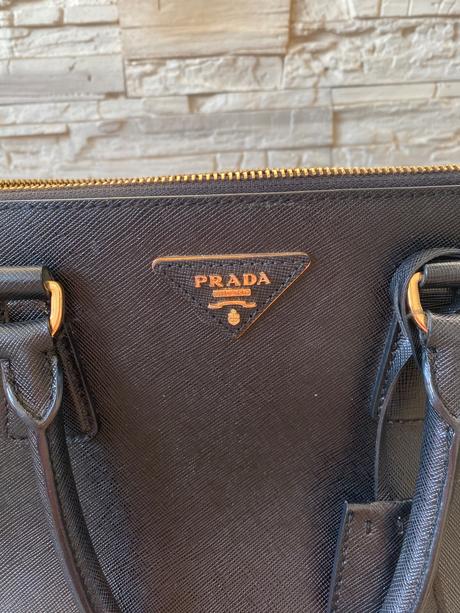 Original prada saffiano lux galleria double zip, prada