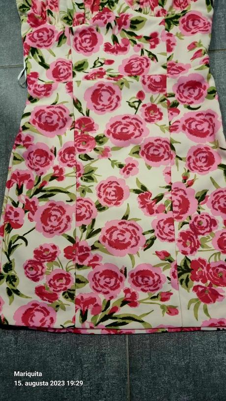 Kvetinkove saty zara, zara,m