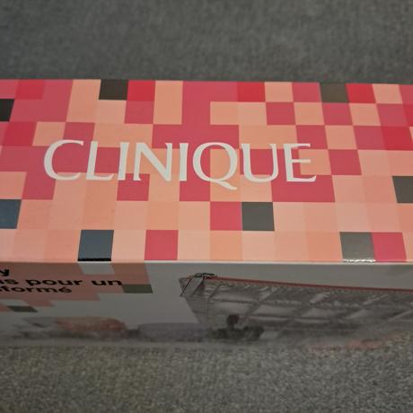 Clinique očné krémy a špirála, 