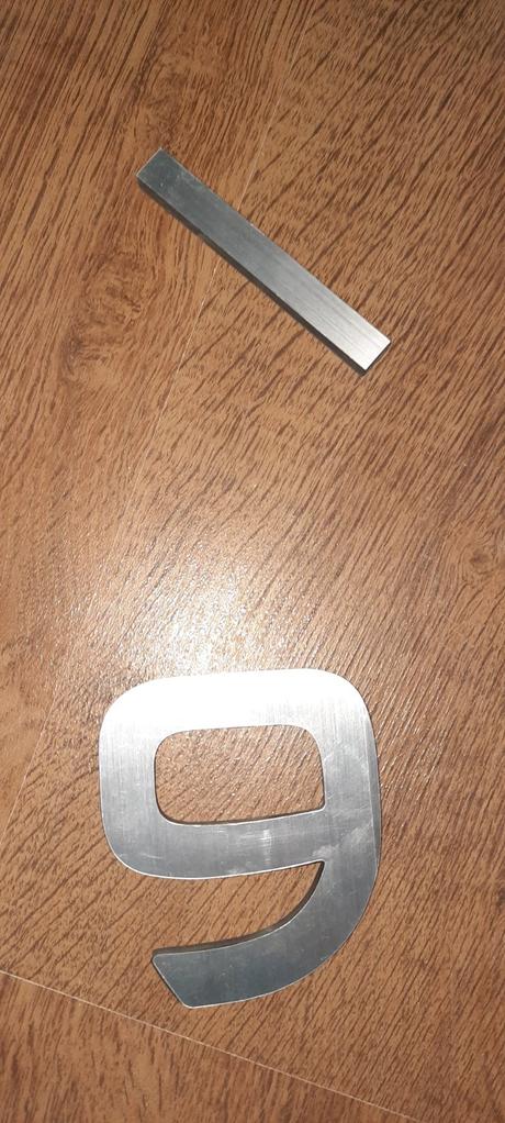 Samolepiace hodinky, 