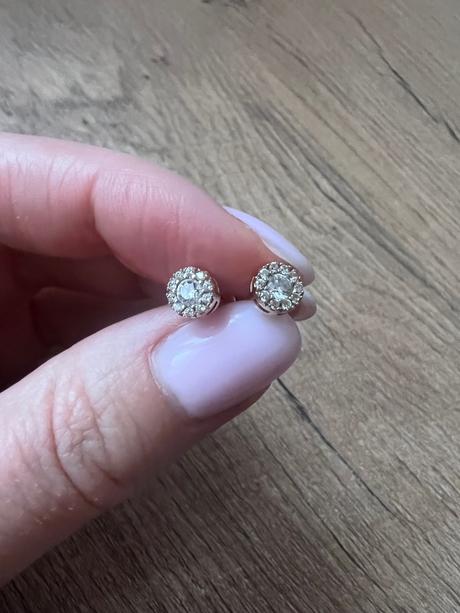 Pozlátené náušnice, 