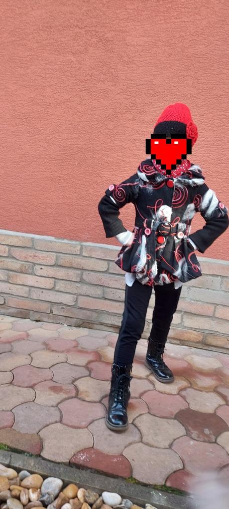 Dievčensý kabátik, 98