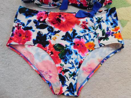 Bikiny pour moi, 42