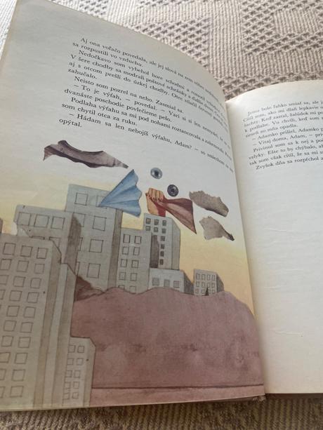 Stará krásna retro kniha rozprávka o lastovičke,