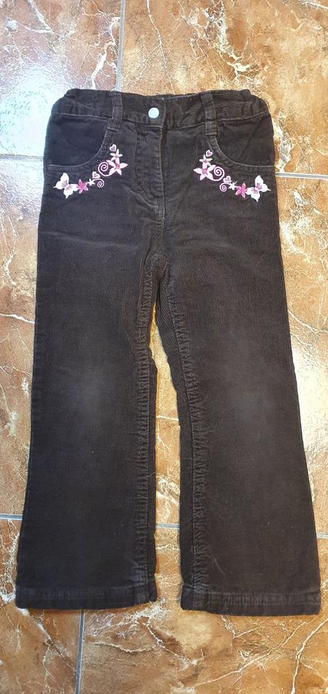 Menžestráky, palomino,110