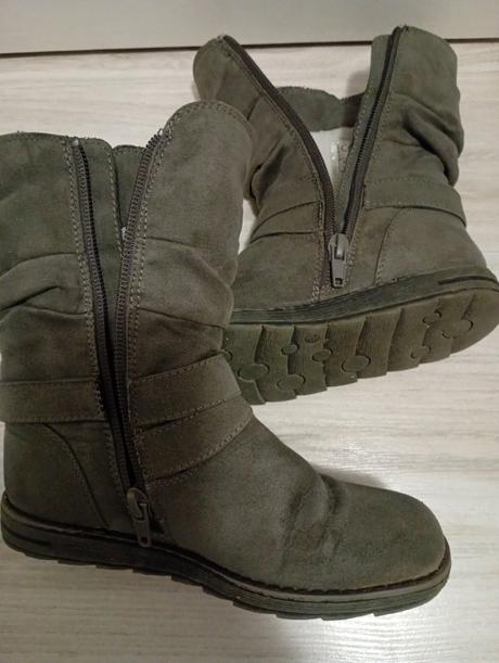 Predám čižmy, cupcake,30