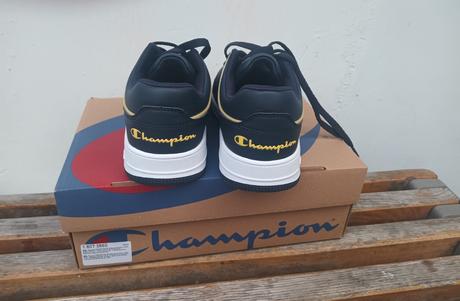Tenisky, champion,39