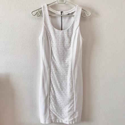 Príležitostné elastické šaty, s