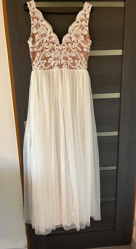 Bielobéžove spoločenské šaty, m