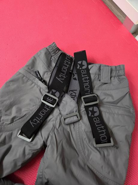 Oteplovačky, authority,140