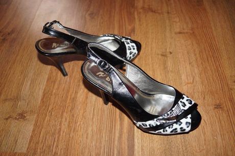 Topanky na platforme, 37