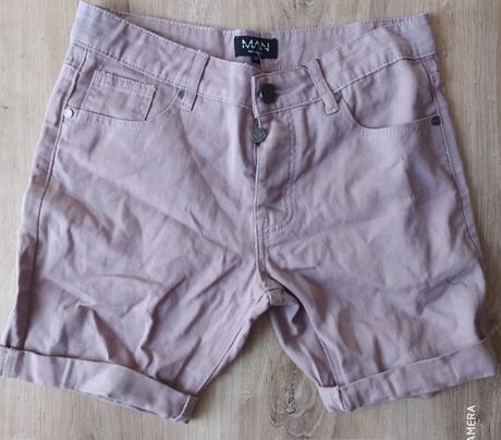 Šortky, 28