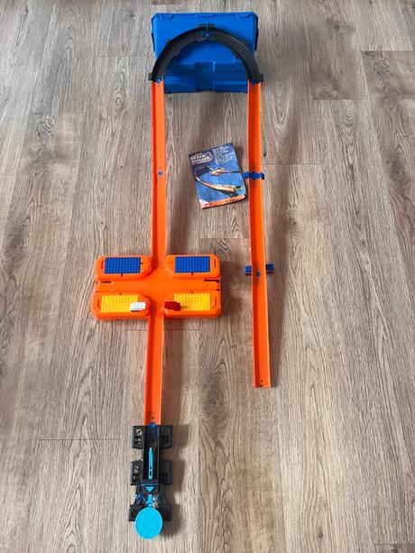 Hot wheels track builder základná sada, 