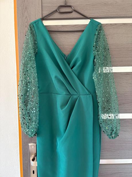 Spoločenské šaty, l