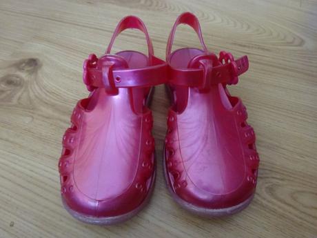 Sandálky do vody, 22