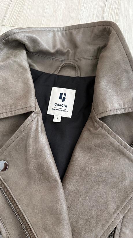 Kozenkova bunda s, s