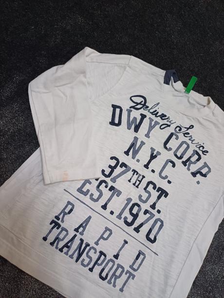 Darujem tricko v.128, benetton,128