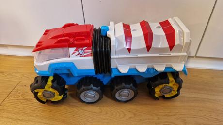 Labkova patrola terrenny dino nakladiak, 