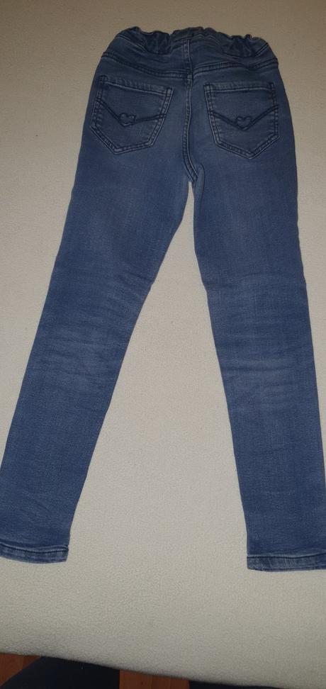 Legíny, pepperts,128