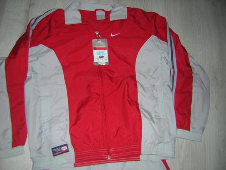 Súprava zn. nike vel. 152, nike,152