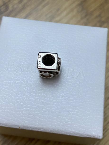 Pandora fotoaparát, pandora