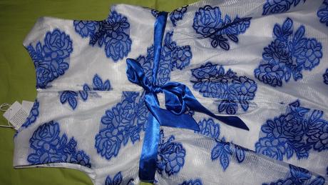 Nove sviatocne saty guess, guess,164