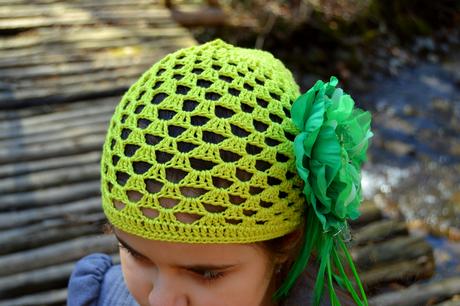 Háčkovaná čiapočka s kvetom, 50 - 158