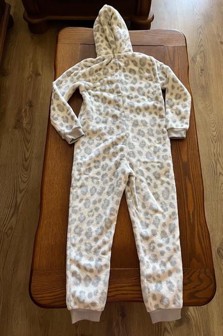 Teplé chlpaté pyžamko s kapucňou, f&f,128