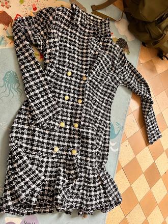Tvídové šaty reserved, s