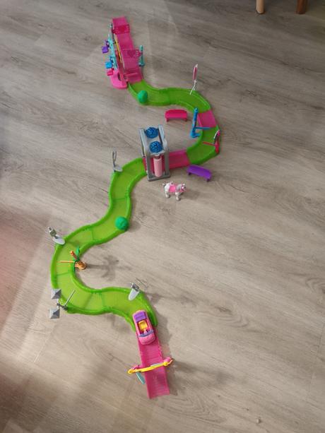 Barbie dráha pre koníka a autíčko, 