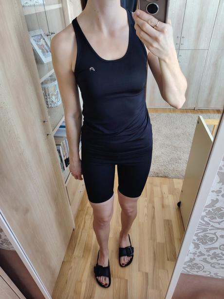 Neónovo ružové a čierne tielko na šport, puma,s