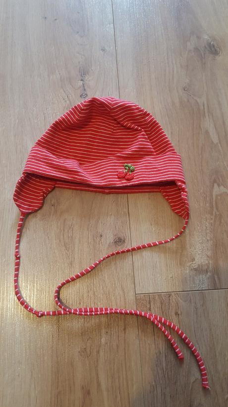 Červená čiapočka, <50