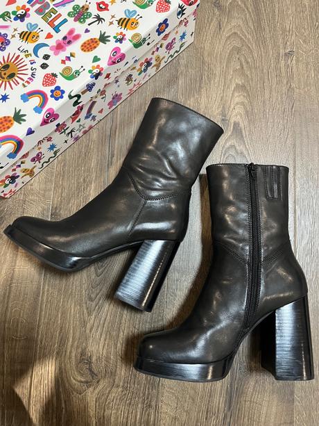 Jeffrey campbell kožené čižmy na platforme, 38
