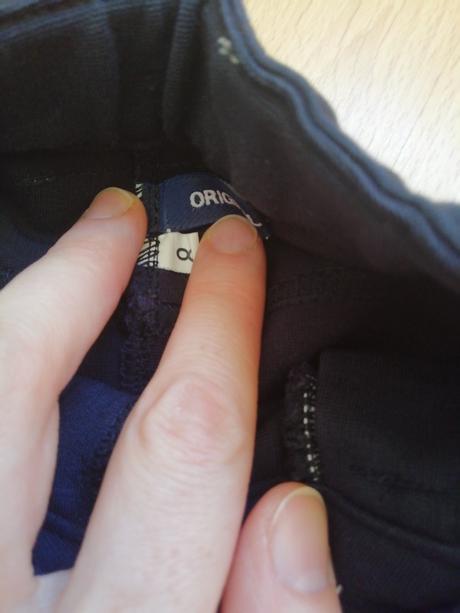 Dievčenské nohavice, 122