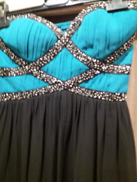 Šaty spoločenské, 38