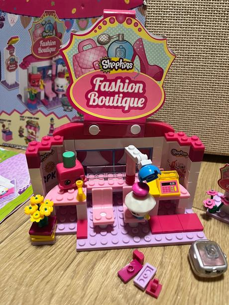 Shopkins fashion boutique kompat. s lego friends,