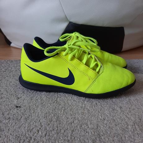 Chlapčenské turfy, nike,35