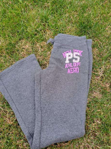 Aeropostale tepláky, aeropostale,140