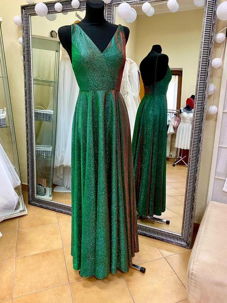 Spoločenské šaty vo veľkosti xs/s, xs