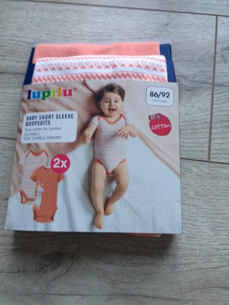 Body s krátkym rukávom, lupilu,86