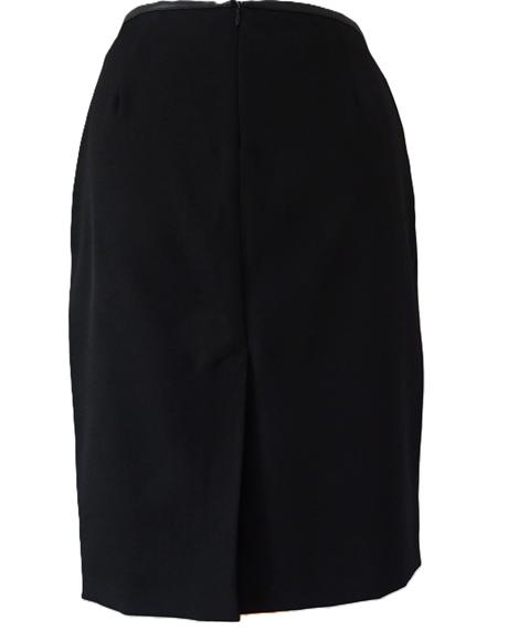 Dámska sukňa s koženým lemovaním, veľ. 38, m