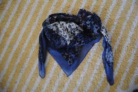 Kvetinková šatka, reserved,s