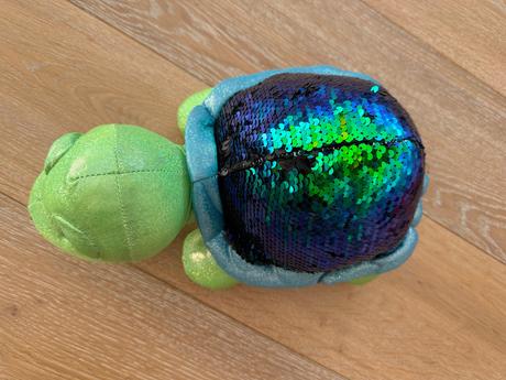 Korytnačka s flitrami, 