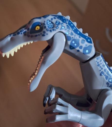 Lego jurassic world veľký baryonyx barionyx,