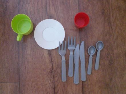 Plastový riad top stav,