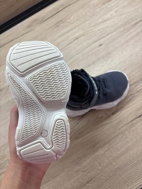 Topánky/čižmy, loap,23